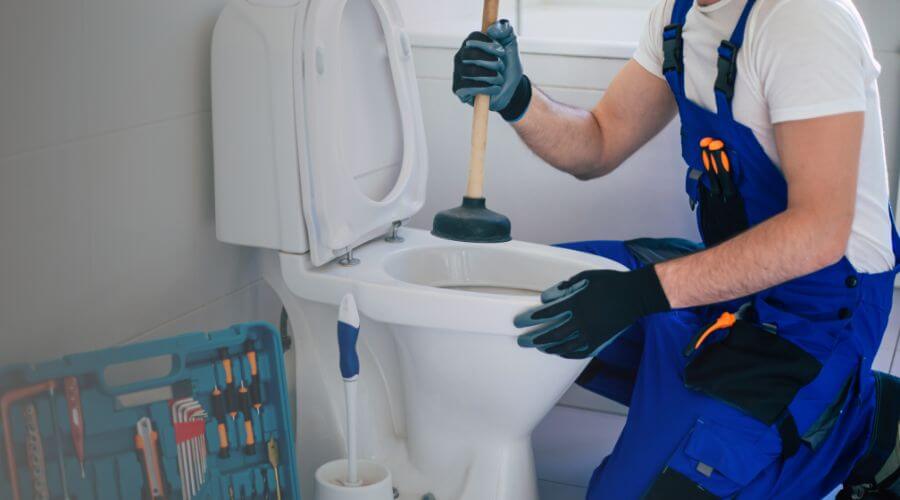 Professional expert plumbing services in Blackstone, IL